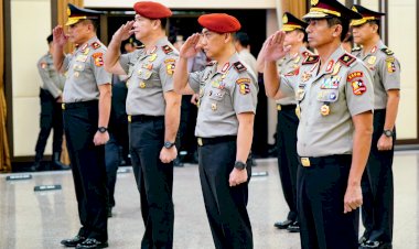 Polri-Naikan-Pangkat-Setingkat-Lebih-Tinggi-ke-13-Pati