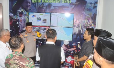 Pos-Ops-Ketupat-Semeru-2024-Polres-Probolinggo-Siapkan-Bengkel-dan-Pijat-Gratis-Bagi-Pemudik