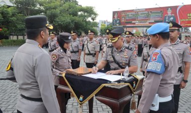 Kapolresta-Sidoarjo-Pimpin-Sertijab-Kapolsek