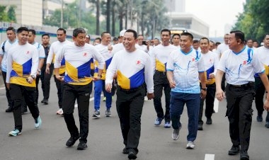 Kapolri-Hadiri-CFD-Hari-Bhayangkara-'Polri-untuk-Masyarakat',-Disambut-Antusias-Warga