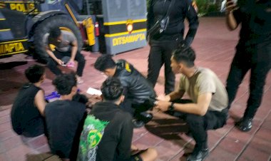Patroli-Raimas-Polres-Gresik-Berhasil-Gagalkan-Peredaran-Pil-Koplo,-Tiga-Pemuda-Diamankan